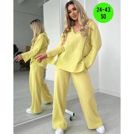 Костюм женский