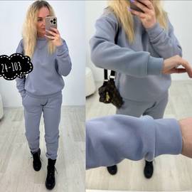 Костюм женский