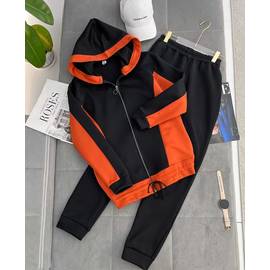 Костюм женский