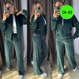 Костюм женский