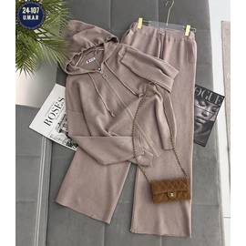 Костюм женский