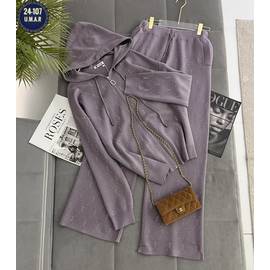 Костюм женский