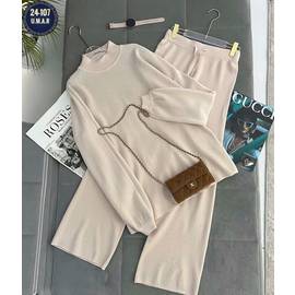 Костюм женский