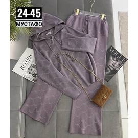 Костюм женский