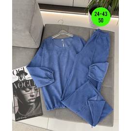 Костюм женский