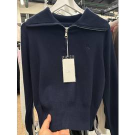 Свитер женский