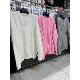 Свитер женский